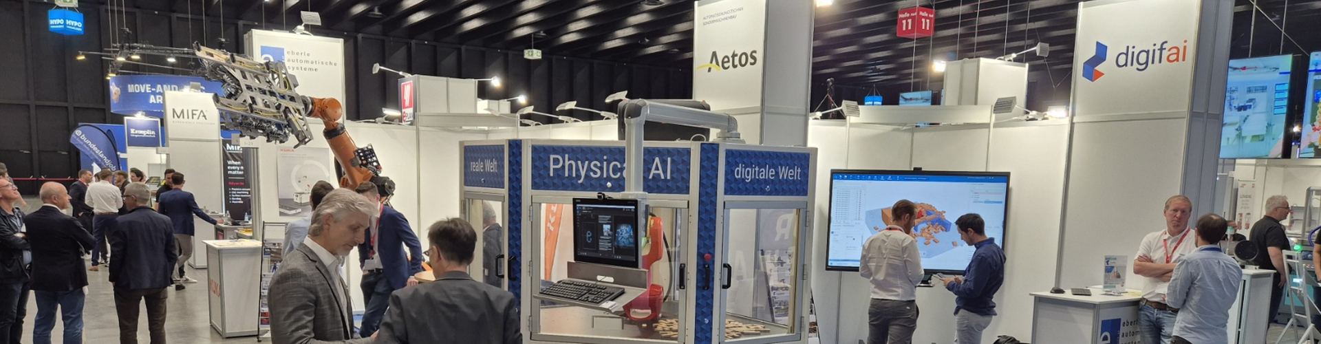 AMR auf der Tech.con - Messezelle Physical AI - Macht klassische Automatisierung noch sin?